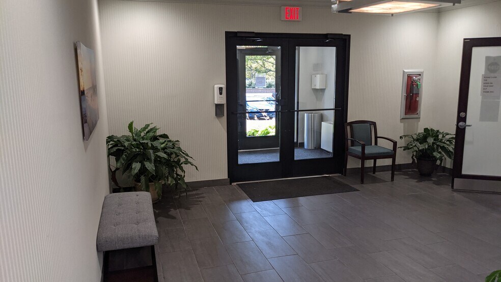 More Photos Of 496 Smithtown Byp, Smithtown Medical For Lease