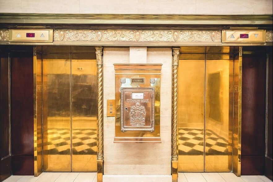 More Photos Of 350 Bay St, Toronto Office For Lease