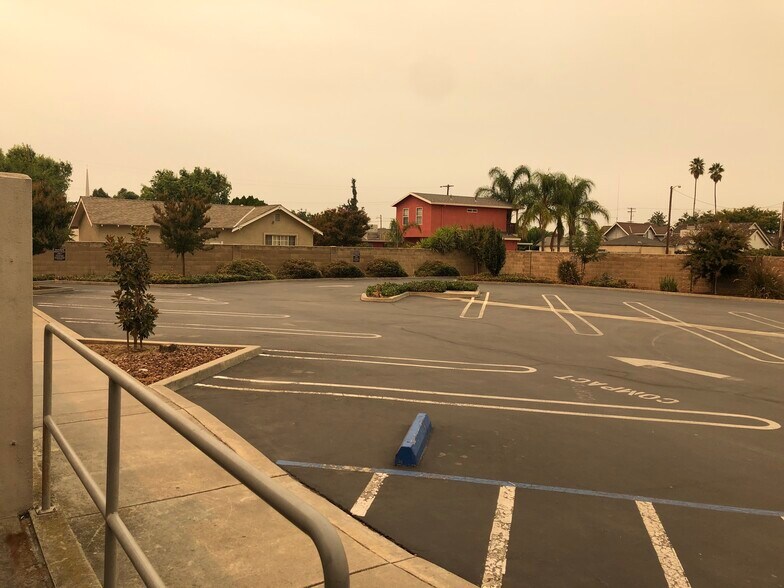 More Photos Of 413 E Orangeburg Ave, Modesto Medical For Lease