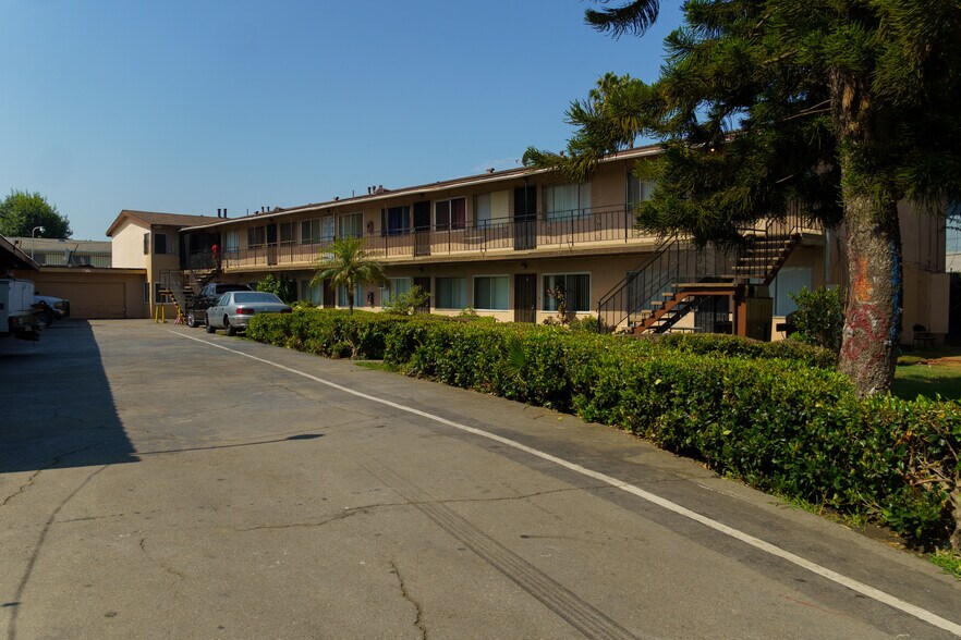 More Photos Of 3182 Euclid Ave, Lynwood Apartments For Sale