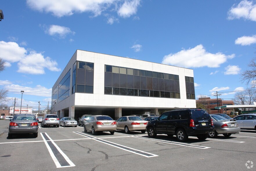 More Photos Of 155 Morris Ave, Springfield Office For Lease