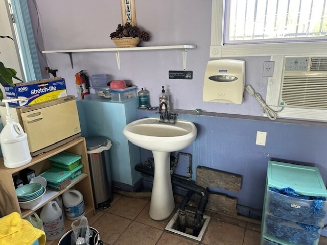 More Photos Of 641-681 S Beach Blvd, La Habra Unknown For Lease