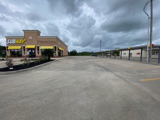 More Photos Of 6757 W Port Arthur Rd, Port Arthur Freestanding For Lease