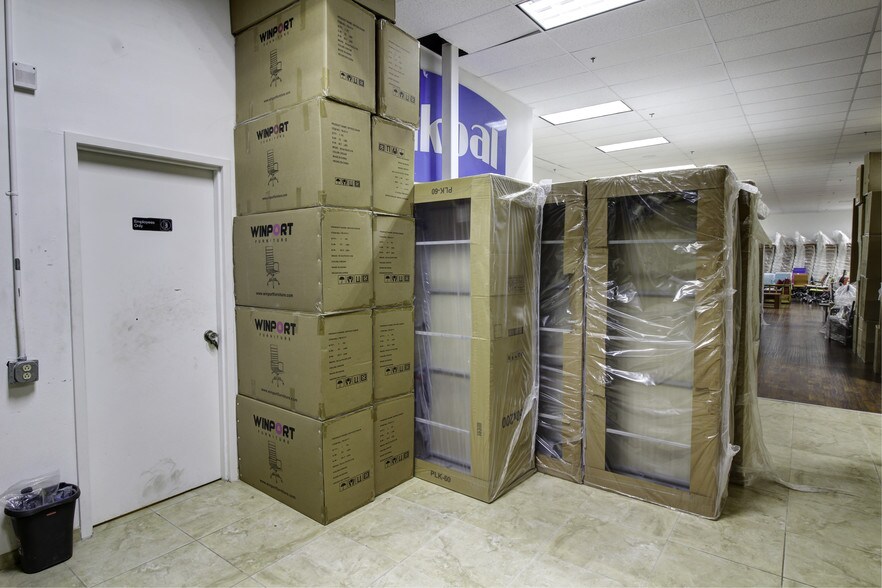 More Photos Of 3226 Hillcroft St, Houston Freestanding For Sale