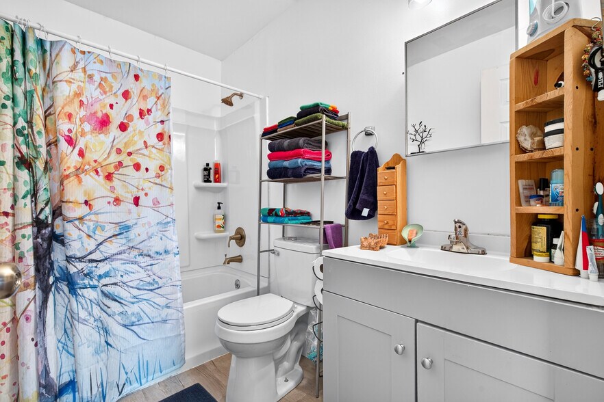 More Photos Of , Louisville Multifamily For Sale