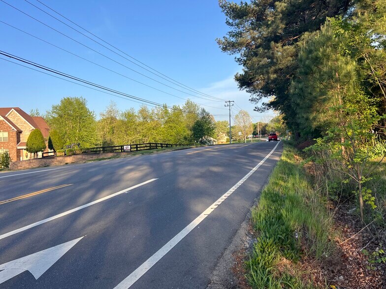 More Photos Of 820 Rossview Rd, Clarksville Land For Sale