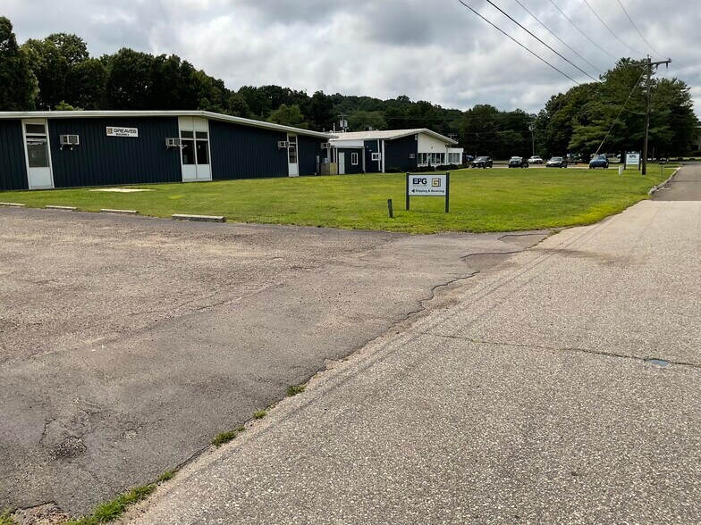 More Photos Of 30 Industrial Park Rd, Centerbrook Warehouse For Sale