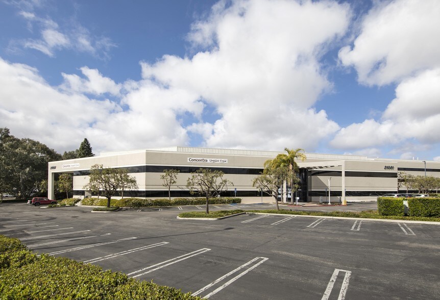 More Photos Of 21061 S Western Ave, Torrance Unknown For Lease