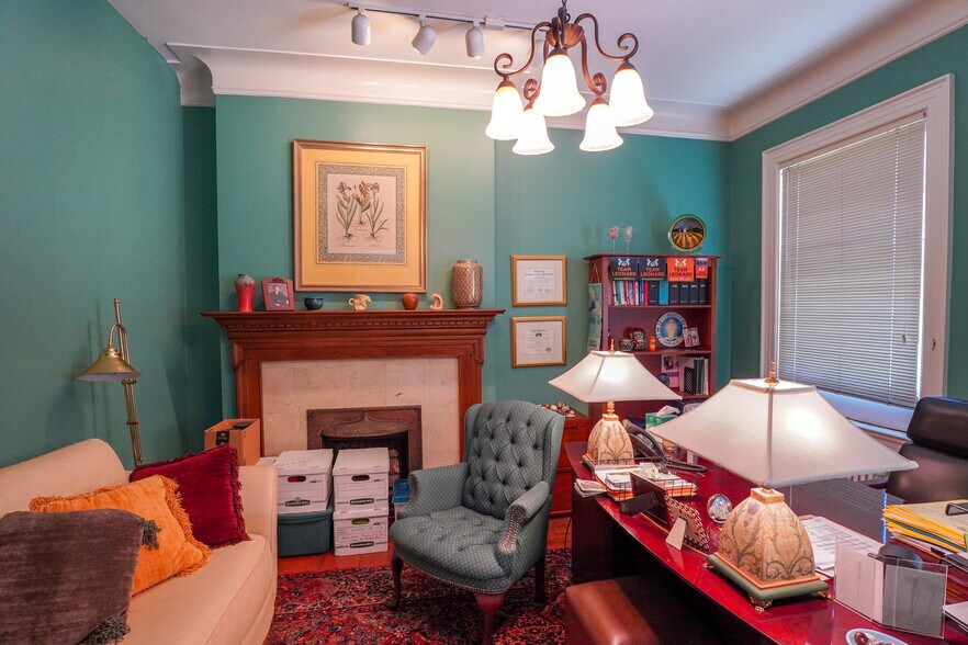 More Photos Of 2404 Auburn Ave, Cincinnati Apartments For Sale