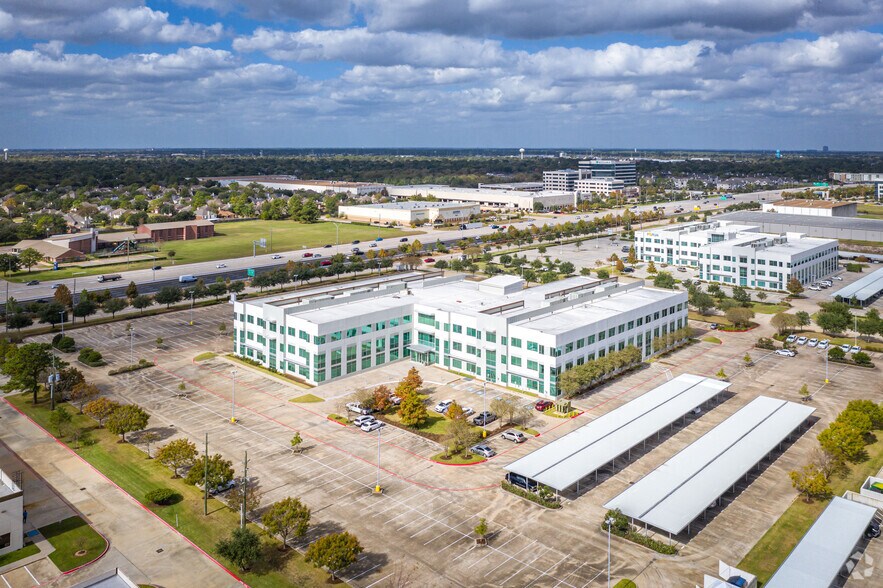More Photos Of 10343 Sam Houston Park Dr, Houston Office For Lease
