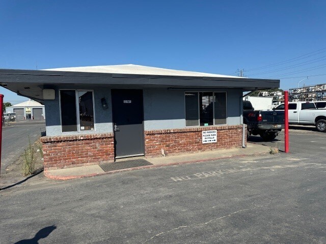 More Photos Of 1016 S Wilson Way, Stockton Truck Terminal For Lease