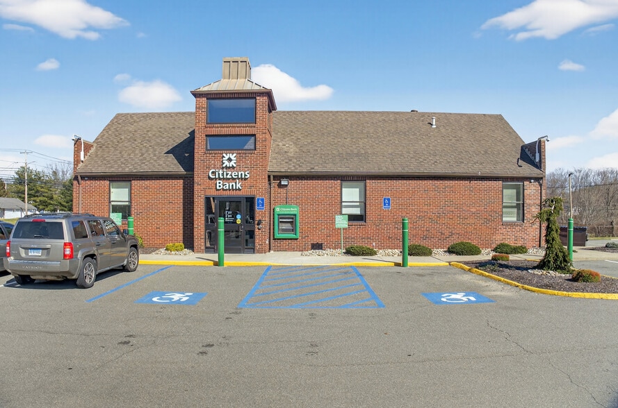 More Photos Of 444 Foxon Rd, East Haven Office For Sale