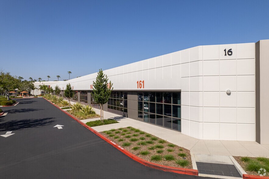More Photos Of 18 Technology Dr, Irvine Light Distribution For Lease