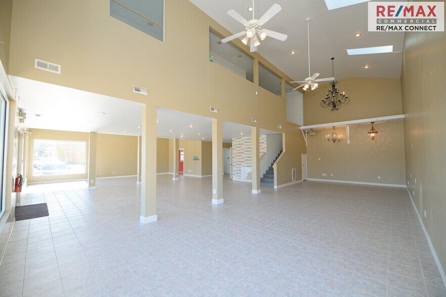 More Photos Of 5333 George Washington Mem Hwy, Yorktown Freestanding For Sale