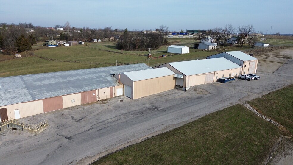 More Photos Of 4117 N Highway 61, Perryville Industrial For Sale