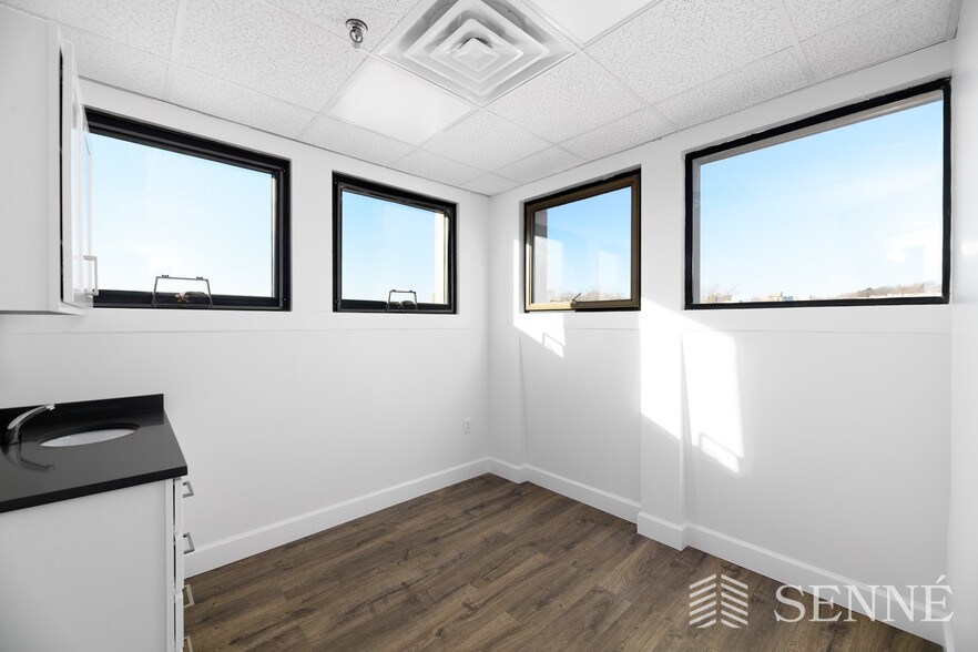 More Photos Of 209 Harvard St, Brookline Medical For Lease