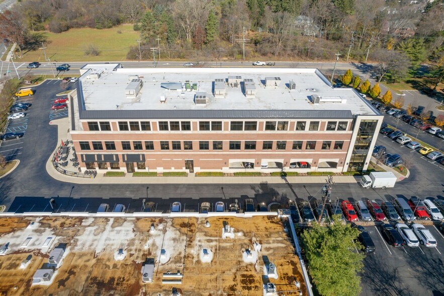 More Photos Of 37000 Woodward Ave, Bloomfield Hills Office For Sale