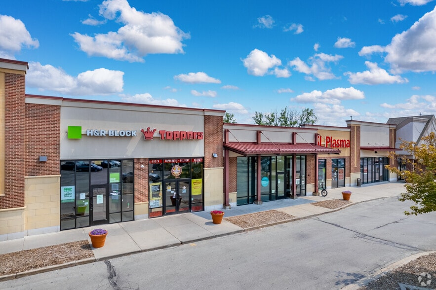 More Photos Of 2931 S Chicago Ave, South Milwaukee Supermarket For Lease