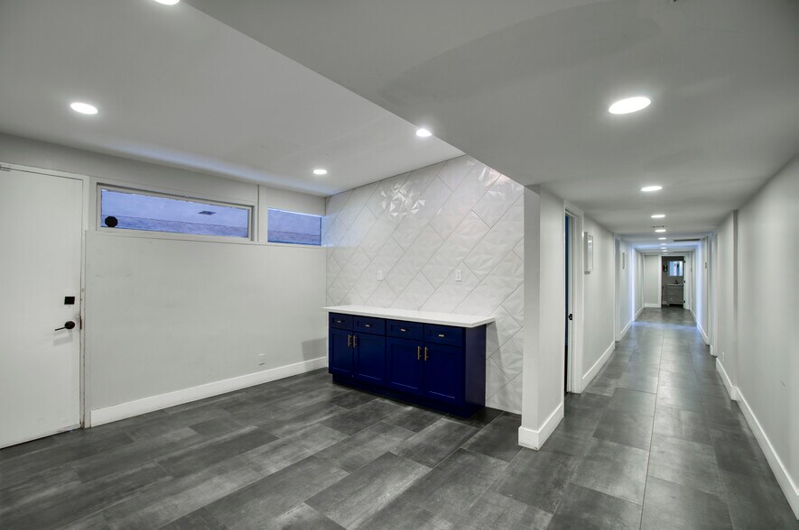 More Photos Of 1502 W Osborn Rd, Phoenix Office For Sale