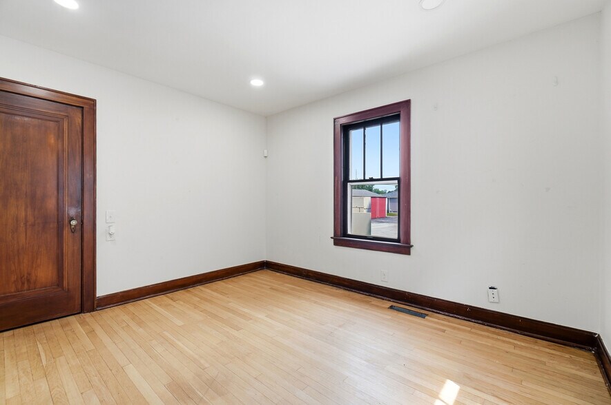 More Photos Of 4094 Broadway, Grove City Land For Lease