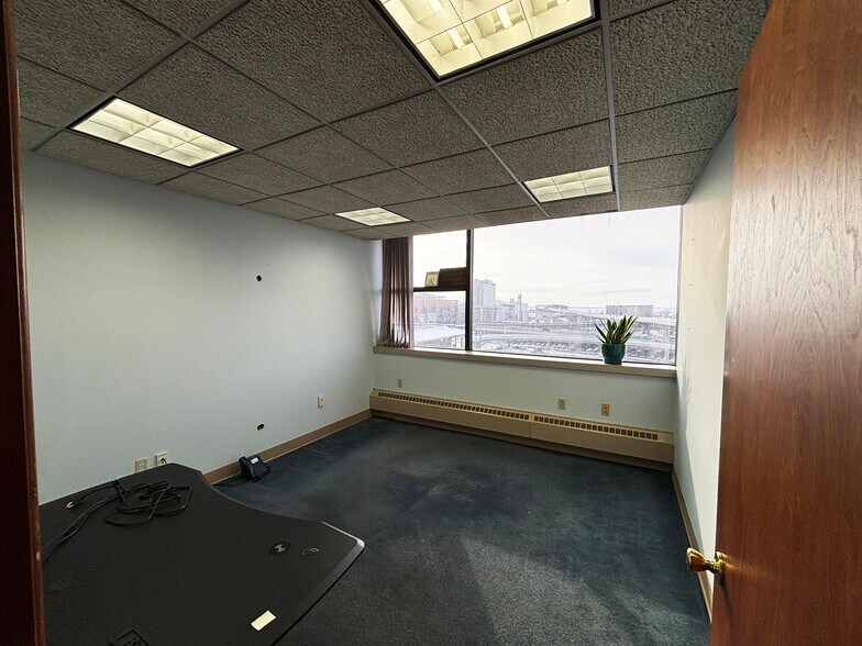 More Photos Of 37 Franklin St, Buffalo Office For Sale