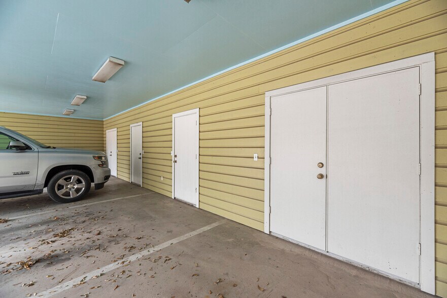 More Photos Of 1106 Avenue O, Huntsville Office Residential For Sale
