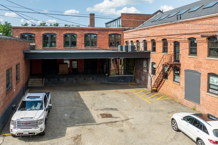 More Photos Of 95-99 Prescott St, Worcester Flex For Lease
