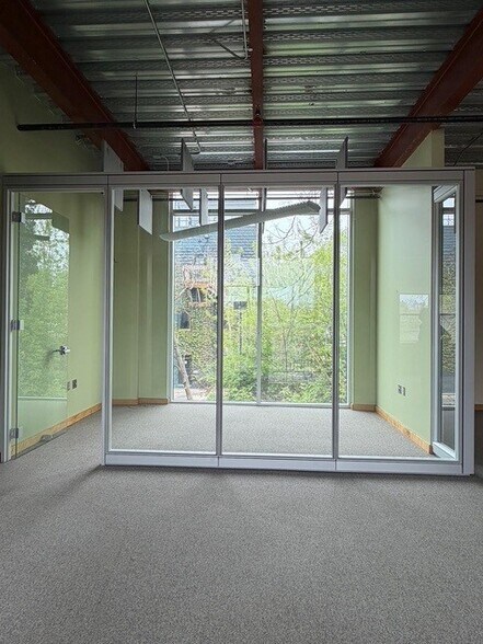 More Photos Of 213-215 W Liberty St, Ann Arbor Office Residential For Lease