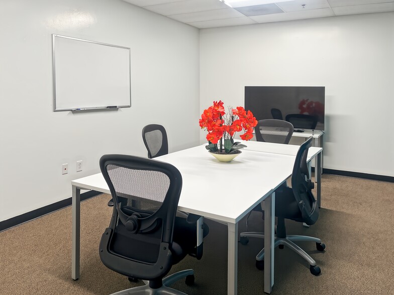 More Photos Of 4900 California Ave, Bakersfield Coworking Space