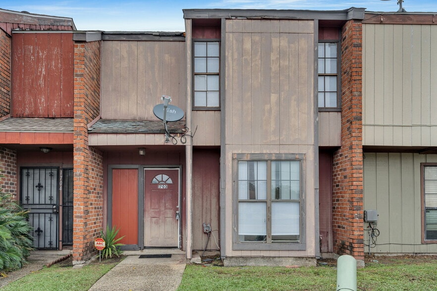 More Photos Of , New Orleans Unknown For Sale