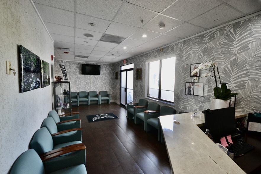 More Photos Of 7374 SW 93rd Ave, Miami Office For Sale