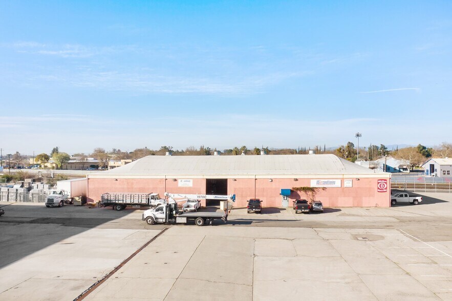 More Photos Of 301 9th St, Modesto Manufacturing For Lease