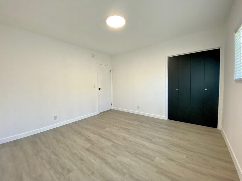More Photos Of 10603-10609 Palms Blvd, Los Angeles Apartments For Sale
