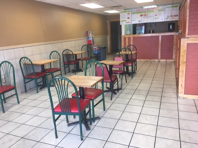 More Photos Of 4508-4514 Millbranch Rd, Memphis Convenience Store For Sale