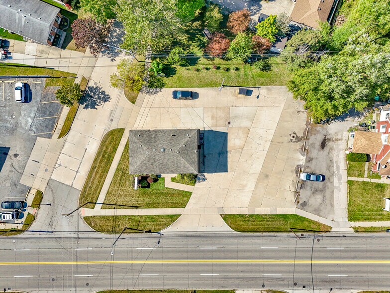 More Photos Of 30401 Utica Rd, Roseville Office For Sale