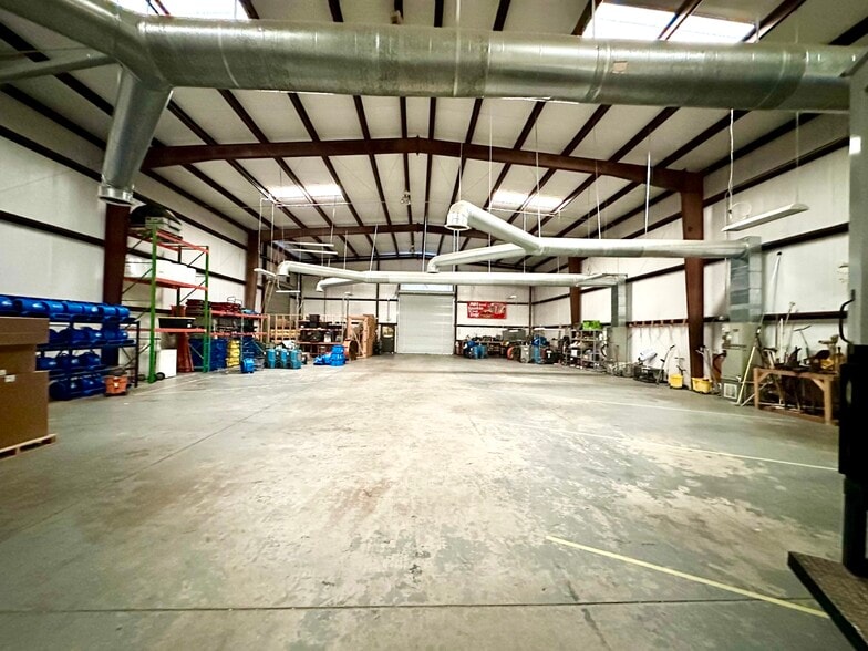 More Photos Of 3430 Novis Pt, Acworth Warehouse For Sale