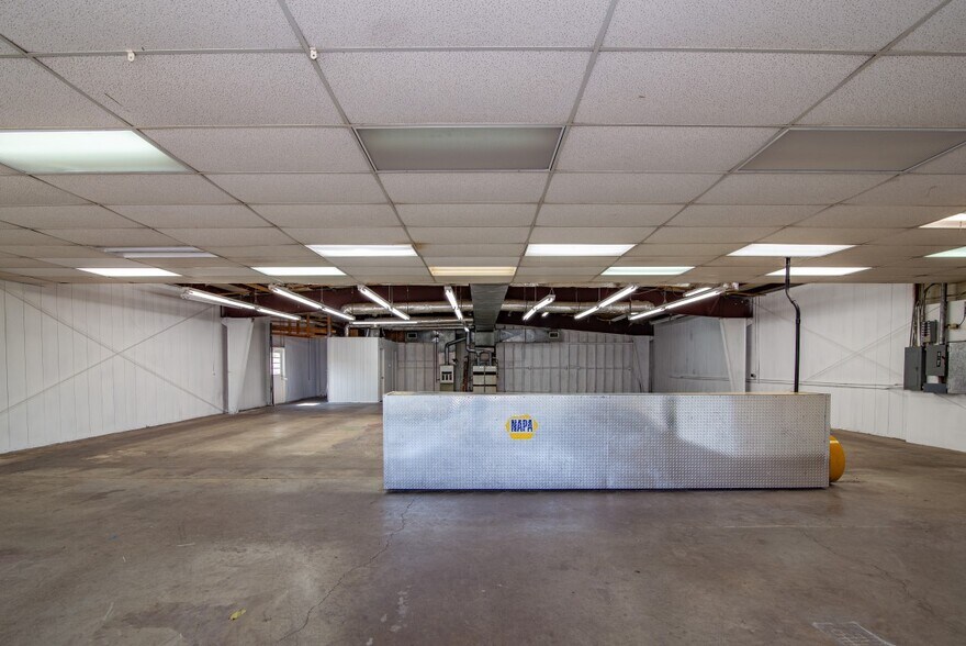 More Photos Of 716 High St, Brandenburg Freestanding For Sale