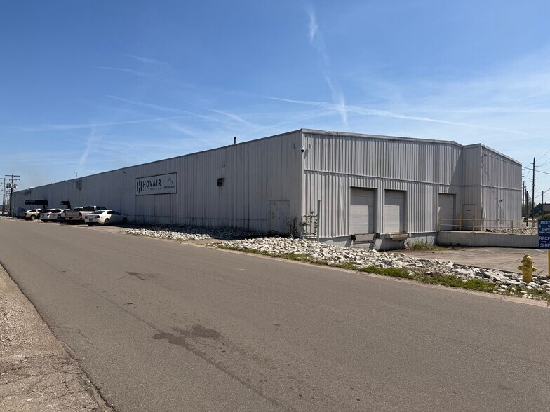 More Photos Of 211 Province St, Franklin Manufacturing For Lease