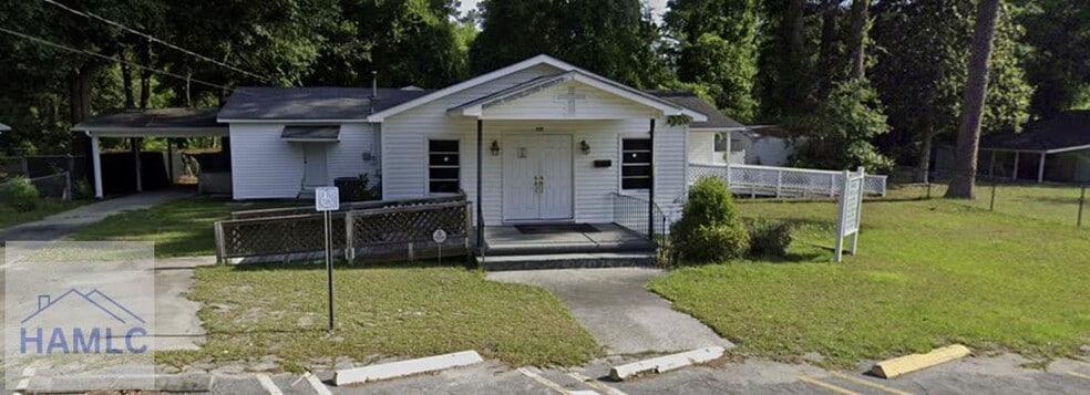 Primary Photo Of 130 Clay St, Hinesville Religious Facility For Sale