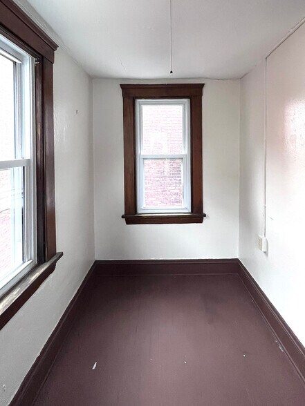 More Photos Of 1947-1949 Coltman Rd, Cleveland Apartments For Sale