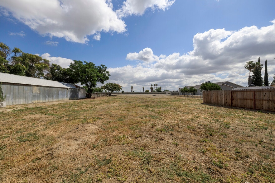 More Photos Of 720 N 2nd St, Patterson Specialty For Sale