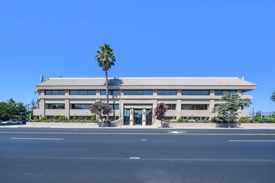More Photos Of 7301 Topanga Canyon Blvd, Canoga Park Office For Lease