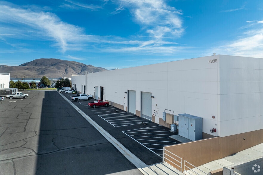 More Photos Of 8995 Terabyte Dr, Reno Warehouse For Lease