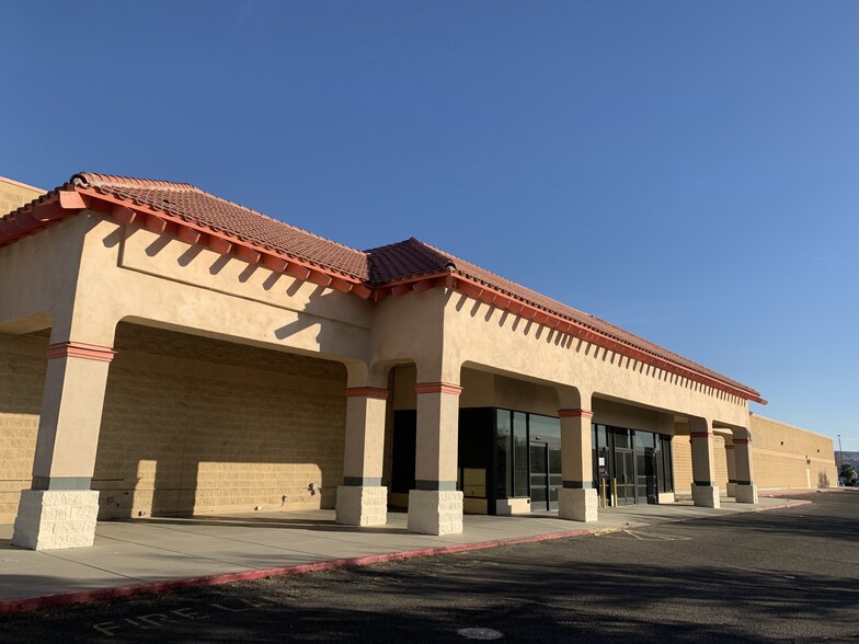 Primary Photo Of 910 N China Lake Blvd, Ridgecrest Freestanding For Lease