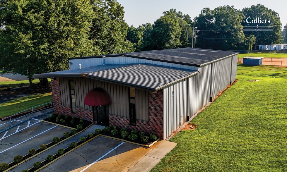 More Photos Of 108 Chellelin Dr, Gaffney Warehouse For Lease