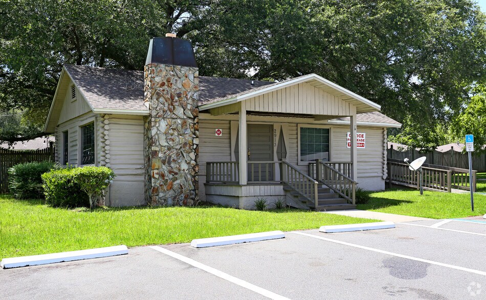 More Photos Of 2913 Optimist Dr, Marianna Office Residential For Sale