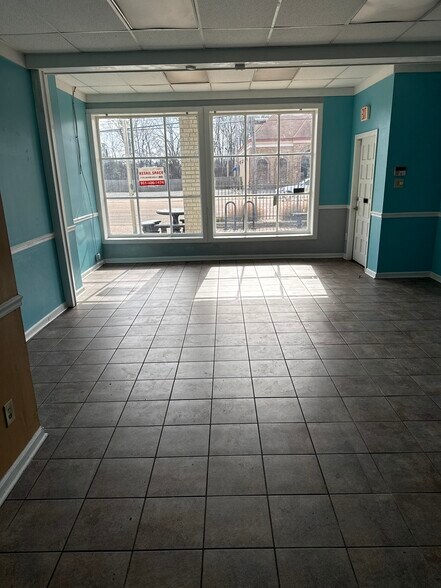 More Photos Of 5788-5846 Stage Rd, Bartlett Unknown For Lease