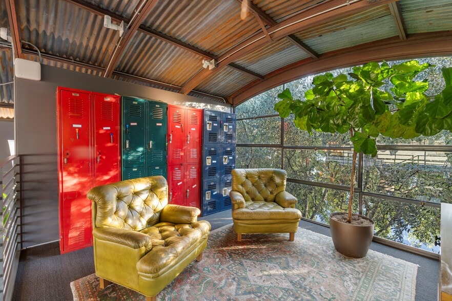 More Photos Of 5895 Blackwelder St, Culver City Loft Creative Space For Sale