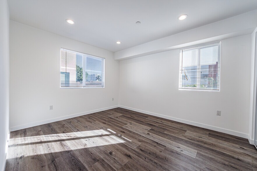 More Photos Of 1121 N Berendo St, Los Angeles Multifamily For Sale