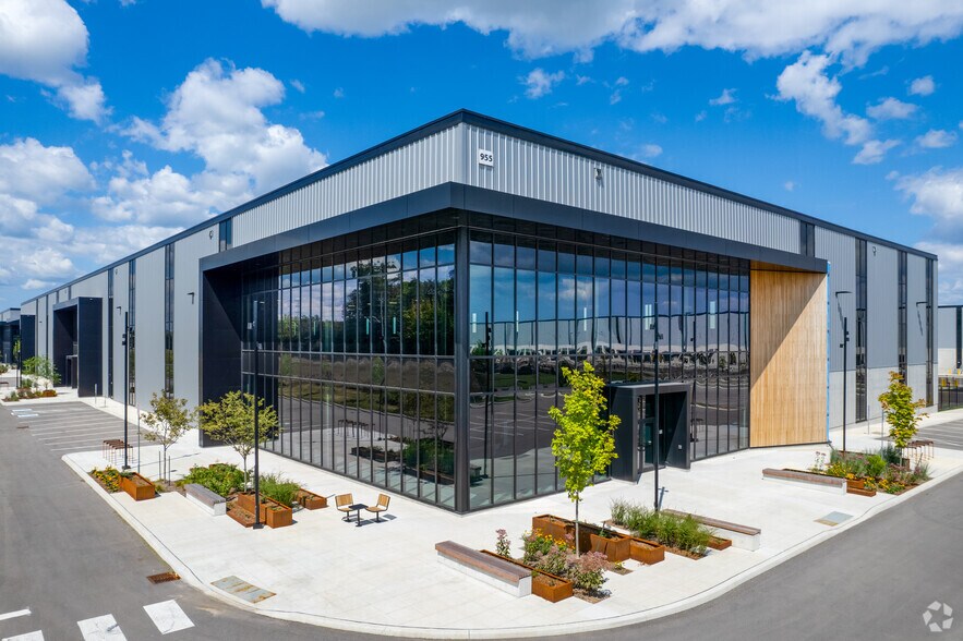 More Photos Of 10725 Louis St. Laurent Av, Milton Unknown For Lease